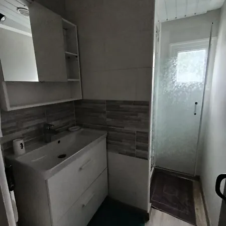 Mobilhome Rénove Climatisé - 10min - *